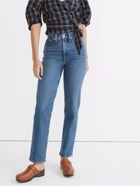 Madewell High-Rise Straight Jeans in Medium Blue